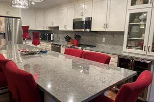 100 Ledgewood Dr, Stoneham, MA 02180 - Photo 4