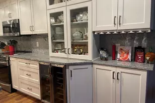 100 Ledgewood Dr, Stoneham, MA 02180 - Photo 8