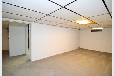 132 Lincoln St, West Springfield, MA 01089 - Photo 36