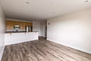 26 New Derby St, Salem, MA 01970 - Photo 6