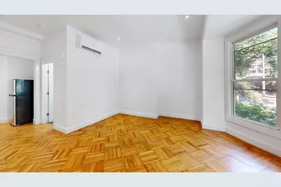 21 Regent Cir #1, Brookline, MA 02445 - Photo 8