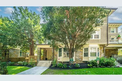 21 Regent Cir #1, Brookline, MA 02445 - Photo 1