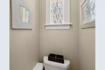 25 Kenwood Ave, Worcester, MA 01605 - Photo 14