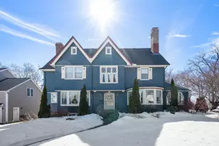 25 Kenwood Ave, Worcester, MA 01605 - Photo 2