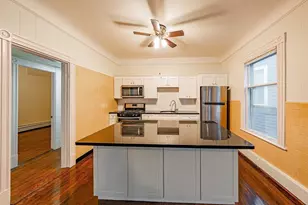 118 White St, Boston, MA 02128 - Photo 2