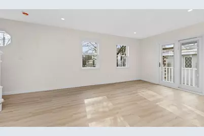 48 Ash Ave #B, Somerville, MA 02145 - Photo 8