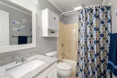 70 Moreland Green Dr, Worcester, MA 01609 - Photo 18