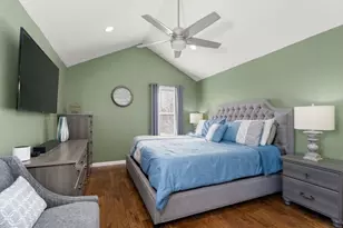 70 Moreland Green Dr, Worcester, MA 01609 - Photo 12