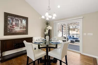 70 Moreland Green Dr, Worcester, MA 01609 - Photo 8