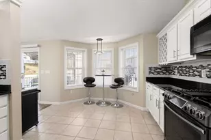 70 Moreland Green Dr, Worcester, MA 01609 - Photo 10