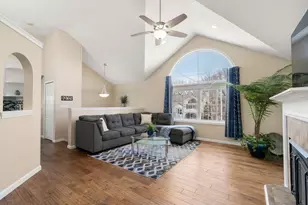 70 Moreland Green Dr, Worcester, MA 01609 - Photo 4