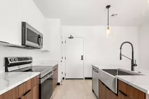 600 Broadway, Everett, MA 02149 - Photo 2