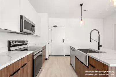 600 Broadway #313, Everett, MA 02149 - Photo 2