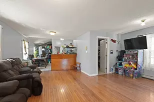 74 Chestnut St, Chelsea, MA 02150 - Photo 10