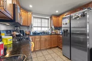 74 Chestnut St, Chelsea, MA 02150 - Photo 16