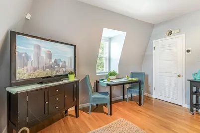 15 Beale Street #5, Boston, MA 02124 - Photo 6