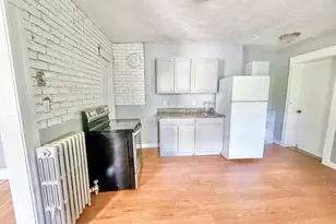 15 Circuit Ave E, Worcester, MA 01603 - Photo 6