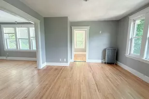 15 Circuit Ave E, Worcester, MA 01603 - Photo 2
