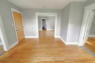 15 Circuit Ave E, Worcester, MA 01603 - Photo 4