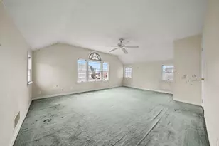 10 Cottage Ave, Danvers, MA 01923 - Photo 16