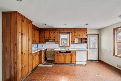 10 Cottage Avenue, Danvers, MA 01923 - Photo 10