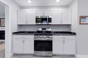 10 N Court St, Fall River, MA 02720 - Photo 4