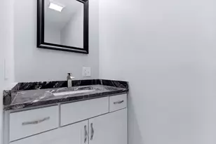 10 N Court St, Fall River, MA 02720 - Photo 20