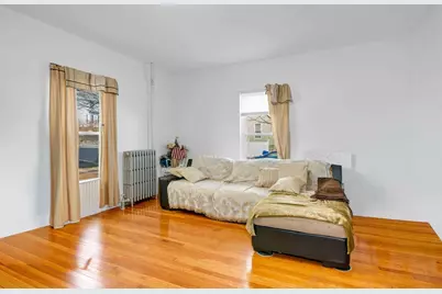 22 Porter St, Malden, MA 02148 - Photo 2