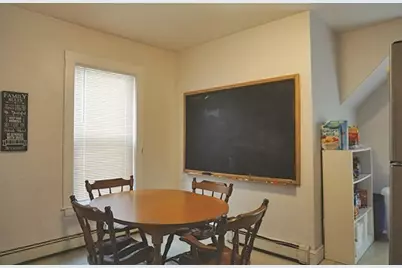 339 Beacon St #A, Somerville, MA 02143 - Photo 4