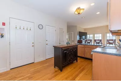 12 Cedar Dr, Webster, MA 01570 - Photo 10