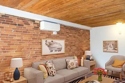 162 Broadway St #3, Somerville, MA 02145 - Photo 4