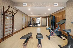 61 Hall St, Waltham, MA 02453 - Photo 22