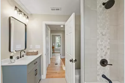 328 Oxford St N, Auburn, MA 01501 - Photo 22