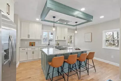 328 Oxford St N, Auburn, MA 01501 - Photo 12