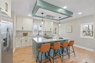 328 Oxford St N, Auburn, MA 01501 - Photo 12