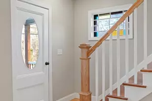 328 Oxford St N, Auburn, MA 01501 - Photo 6