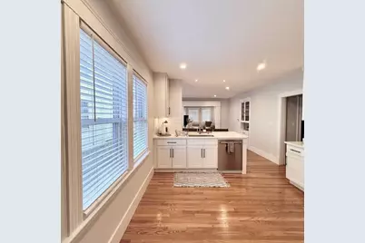 58 Metropolitan  Ave #1, Boston, MA 02131 - Photo 2