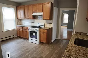 21 Windham St, Worcester, MA 01610 - Photo 1