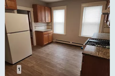 21 Windham St #1, Worcester, MA 01610 - Photo 2