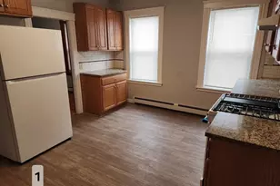 21 Windham St, Worcester, MA 01610 - Photo 2