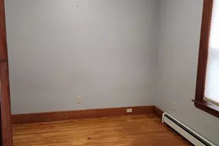 21 Windham St, Worcester, MA 01610 - Photo 10