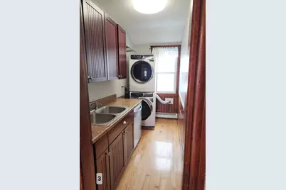 21 Windham St #3, Worcester, MA 01610 - Photo 4