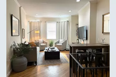 390 Riverway #8, Boston, MA 02115 - Photo 1