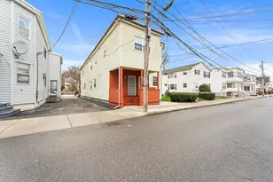 12 Hamilton St, Everett, MA 02149 - Photo 24
