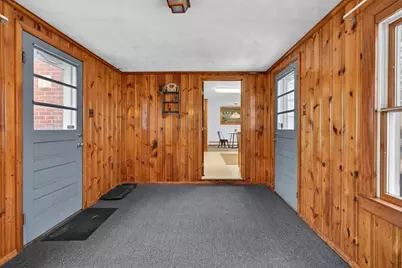 5 Crestwood Cir, Lawrence, MA 01843 - Photo 4