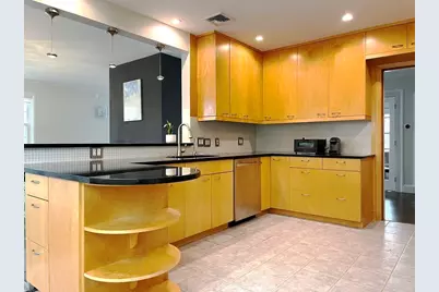 44 Rolling Ln, Newton, MA 02467 - Photo 6