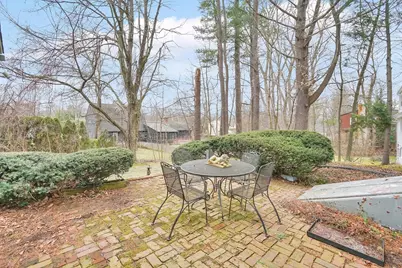 141 Longfellow Dr, Longmeadow, MA 01106 - Photo 32