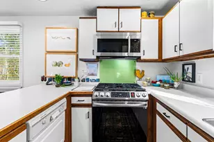 233 Pinecrest Beach Dr, Falmouth, MA 02536 - Photo 12