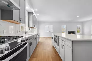 335 Salem St, North Andover, MA 01845 - Photo 6