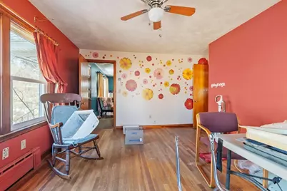 38 Garnet St, Worcester, MA 01607 - Photo 10